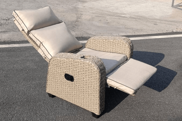 Beige Rattan Recliner JS-058